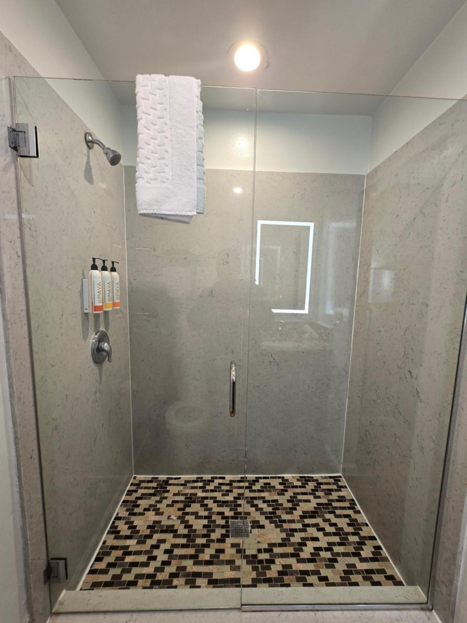 Marina Village Inn Аламеда Екстериор снимка